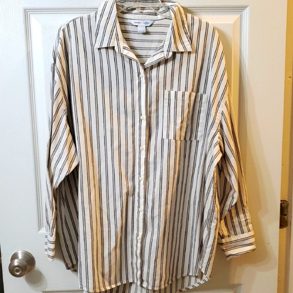 Old Navy Woman's Boyfriend Black and White Striped Casual Shirt Size L